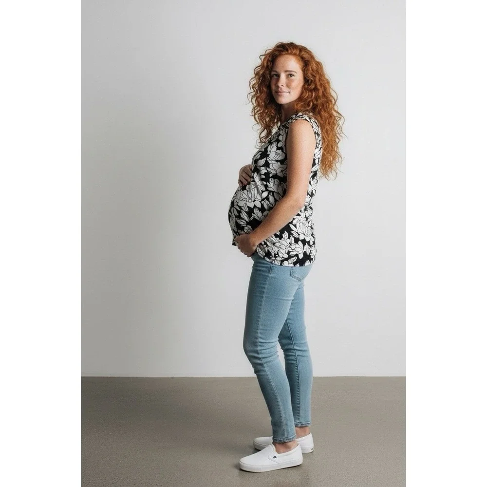 V-Neck Maternity Sleeveless Shirt Leopard Sz L Ruched Blouse A Pea in the Pod